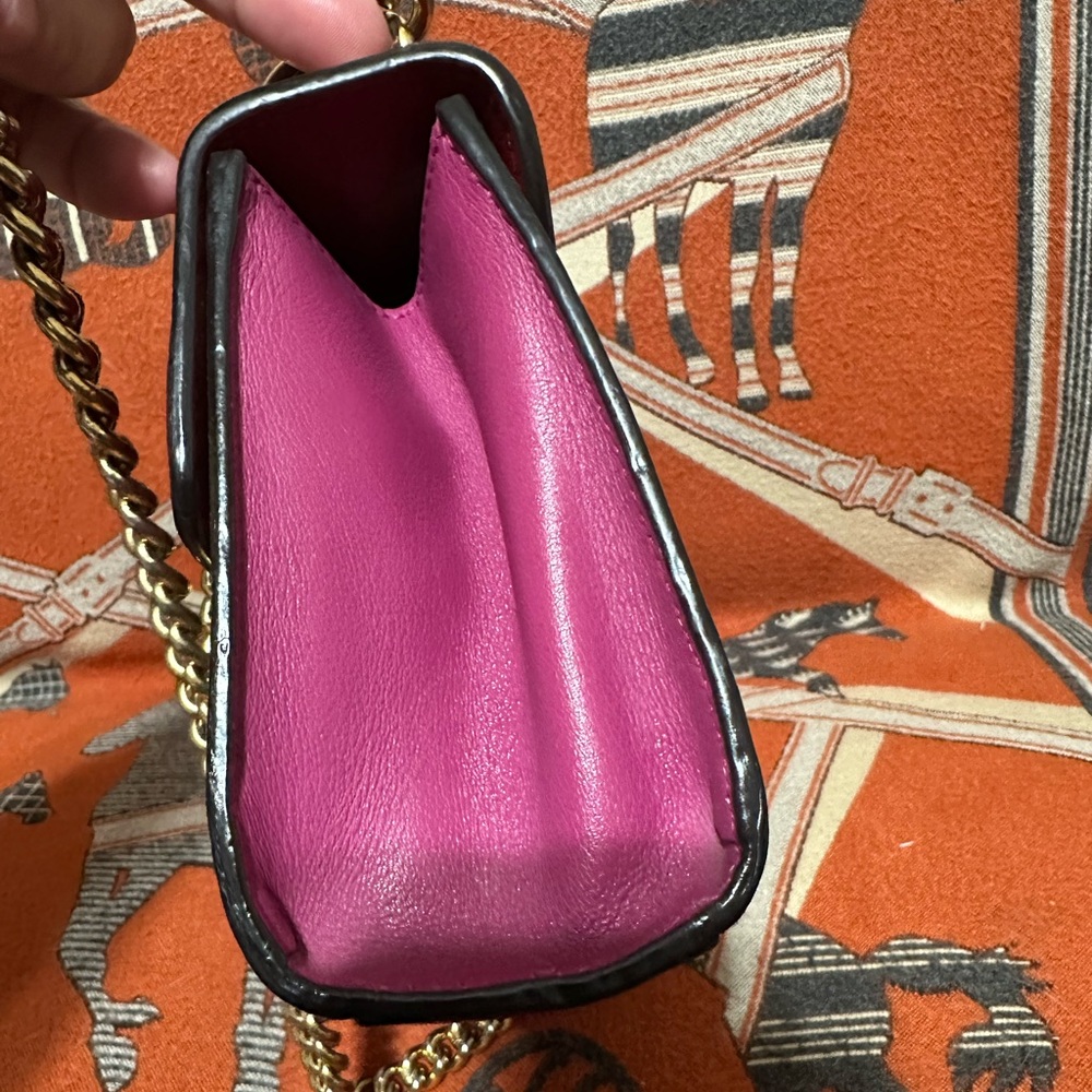 GUCCI ❤️🌟PADLOCK GG SUPREME MONOGRAM BAG W/ LEATHER TRIMMING ⭐️ - Picture 4 of 11